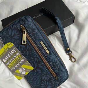 Travelon Safe ID Travel Wristlet